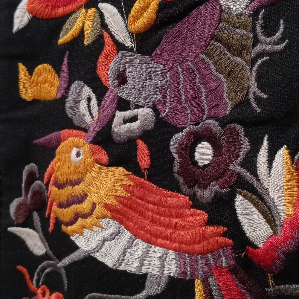 Gorgeous Embroidered Clutch/ Purse - Picture 3 of 12